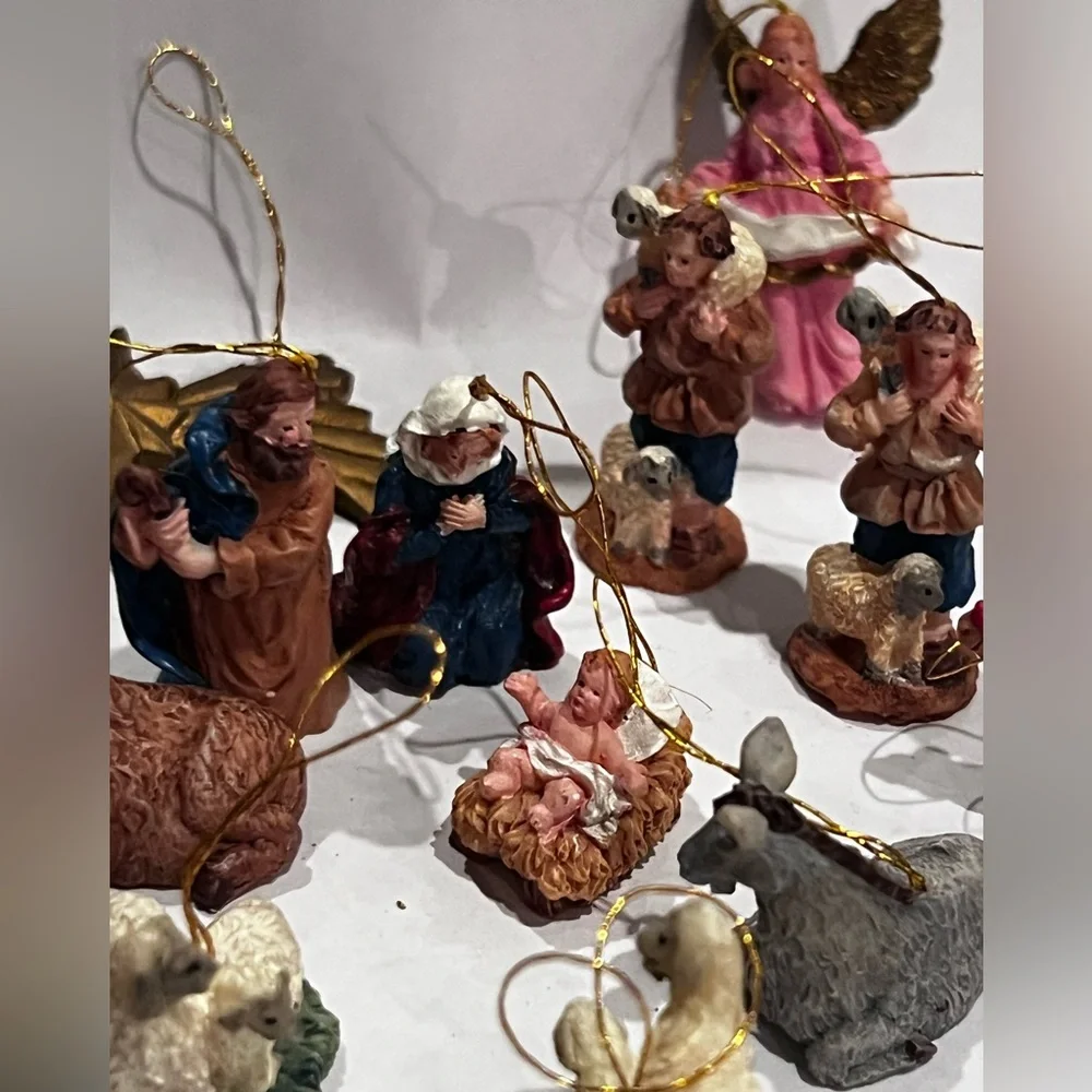 Dillard’s Trimmings Nativity Scene Holiday Figurine Set